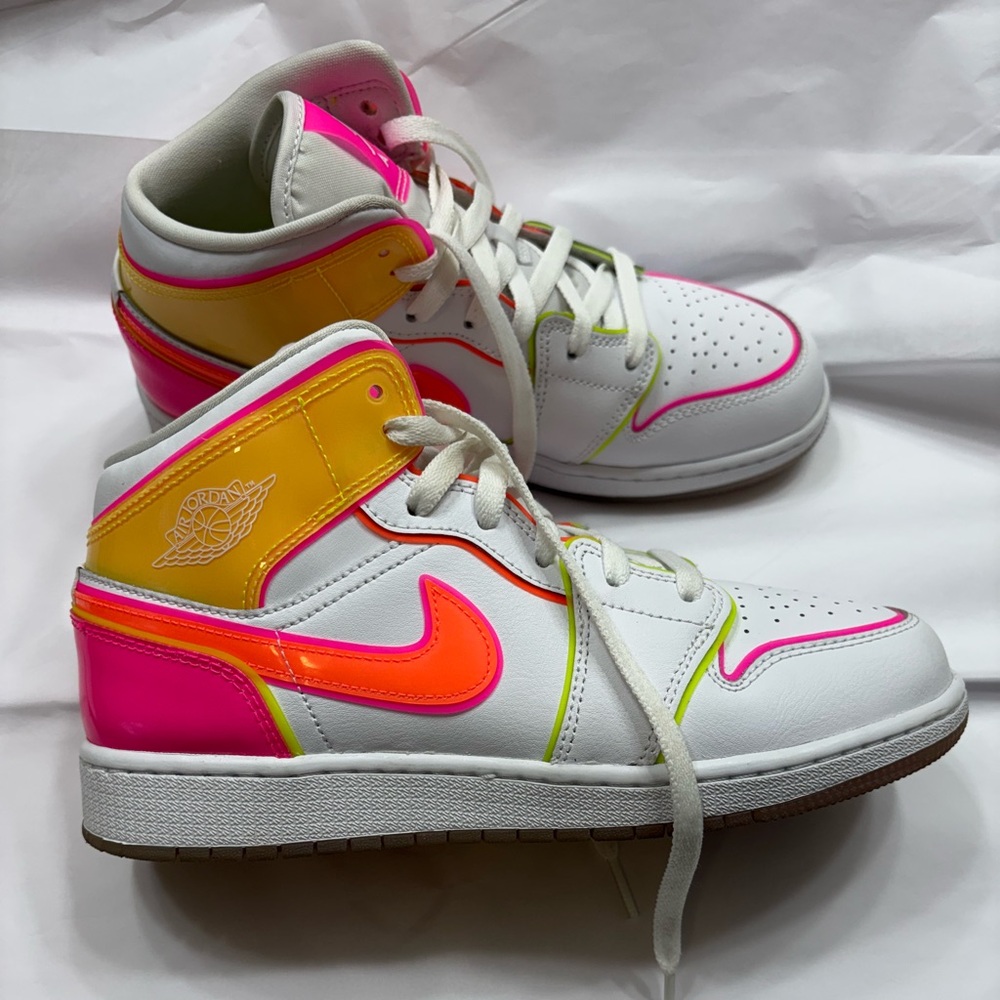 Air Jordan 1 Mid